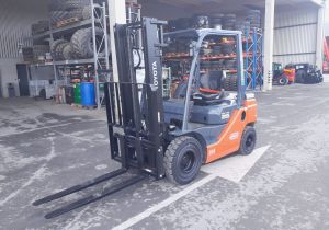 Chariot élévateur Toyota Tonero 2,5T