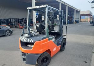 Chariot élévateur Toyota Tonero 2,5T