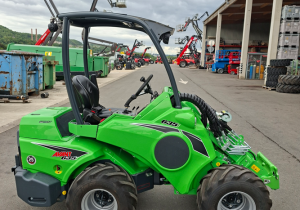 Chargeur articulé Avant 635i TDL